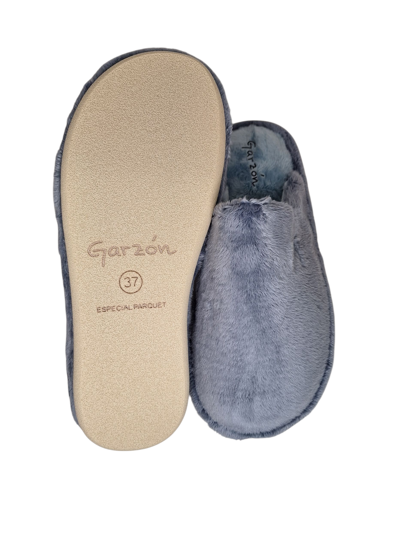 Zapatilla de mujer P227. 275 Garzón
