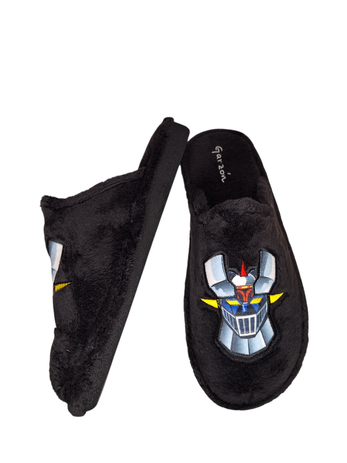 Zapatilla de hombre P389. 275 Garzón
