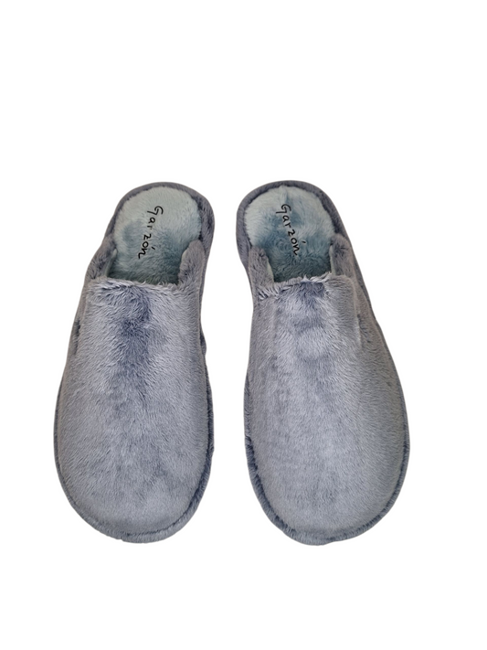 Zapatilla de mujer P227. 275 Garzón